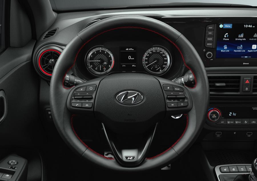 Панель приборов Hyundai i10 N Line 2019 года  (WW) (фото 3 из 4)